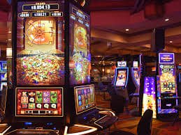 Colourful slot machine reels on 888 apk slots page
